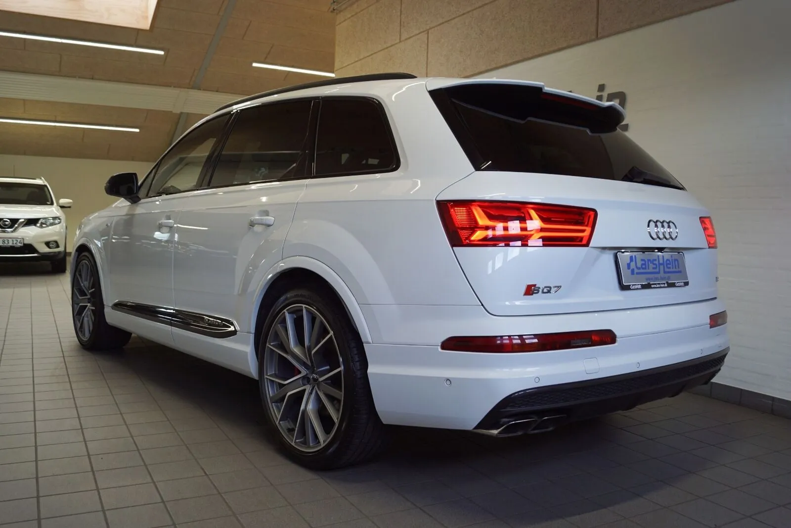 Audi SQ7 4,0 TDi quattro Tiptr. 7prs 5d Image 3